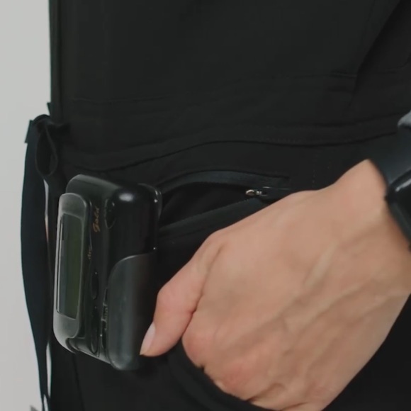 Figs Rafaela Cargo ScrubJumpsuit™
LIMITED EDITION
NEW
FIONX™
Black  WEAR FIGS - Picture 10 of 14